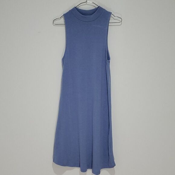 le chateau Dresses & Skirts - LE chateau blue sleeveless dress